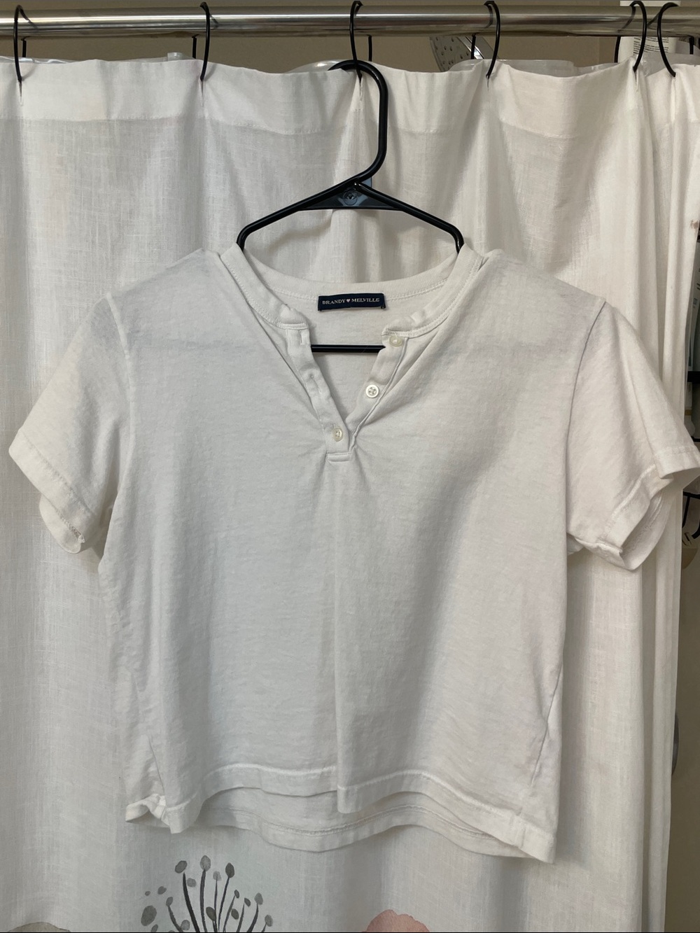 Brandy Melville White Cropped Henley Tee - Picture 2 of 4